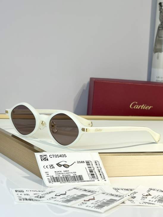 Picture of Cartier Sunglasses _SKUfw79683770fw